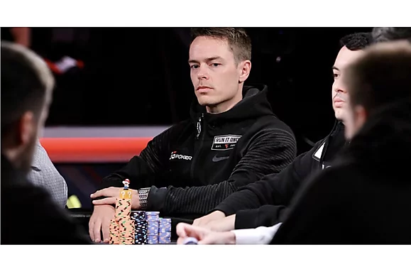 Cuatro consejos de Espen Jorstad para el líder en fichas en la mesa final