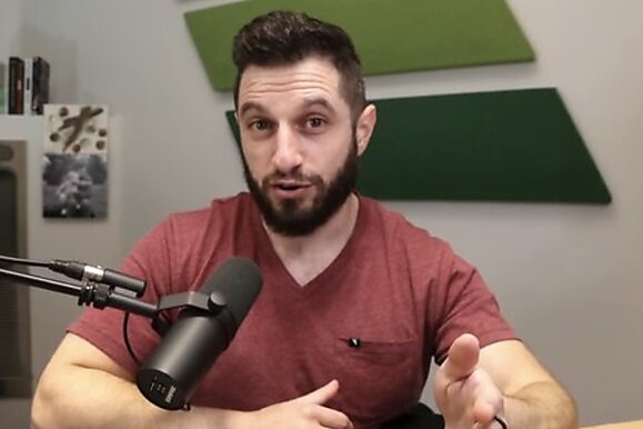 Ajuste para los que no bluffean en el river: consejos de Phil Galfond