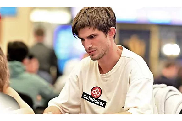 LazyAss contra CoinPoker: Se hace público un escándalo de congelación de cuentas