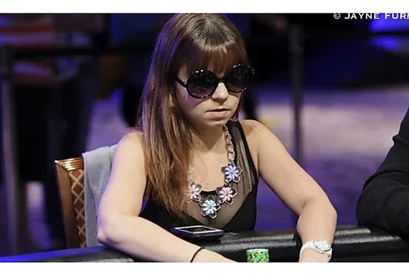 Annette Obrestad: Volví al poker para superar una crisis de la mediana edad
