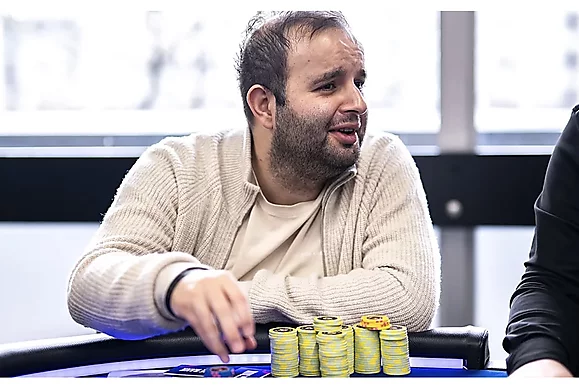 Kayhan Mokri: un jugador de élite que todo el mundo considera un amateur