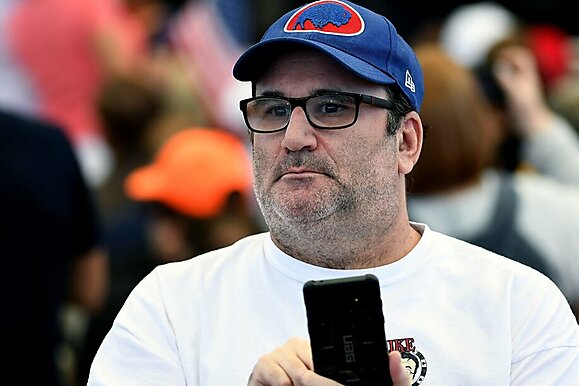 Mike Matusow contra Negreanu, top regs y solvers: revisión de redes sociales