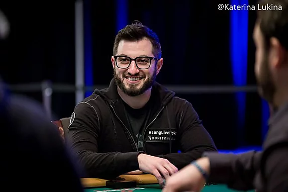 “Hola, soy Phil”: Galfond comparte su sabiduría sobre el poker