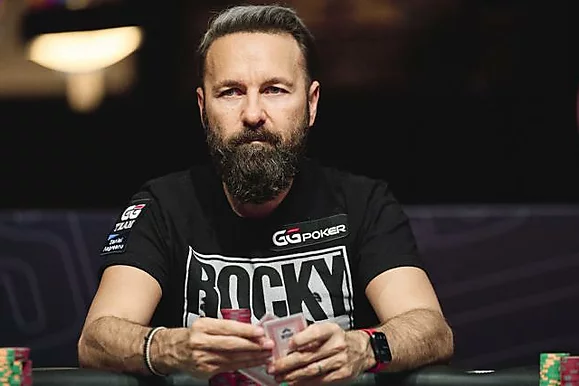 El peor año de Negreanu: un repaso a las redes sociales