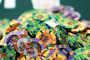 Diseños de las fichas de WSOP: todos los Main Events del 2000 al 2023